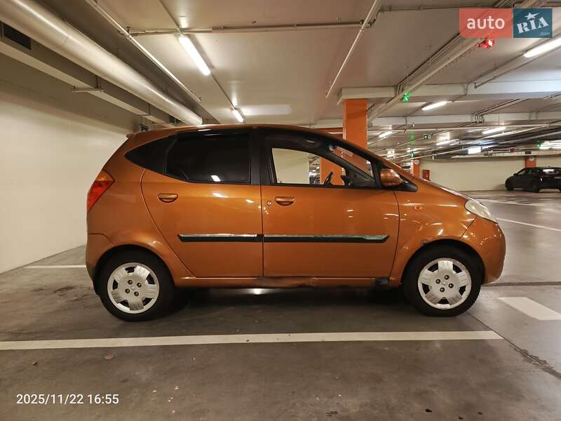 Хетчбек Chana Benni 2008 в Ужгороді