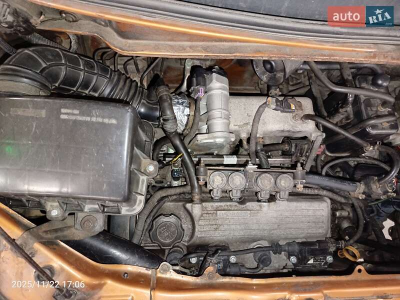 Хетчбек Chana Benni 2008 в Ужгороді