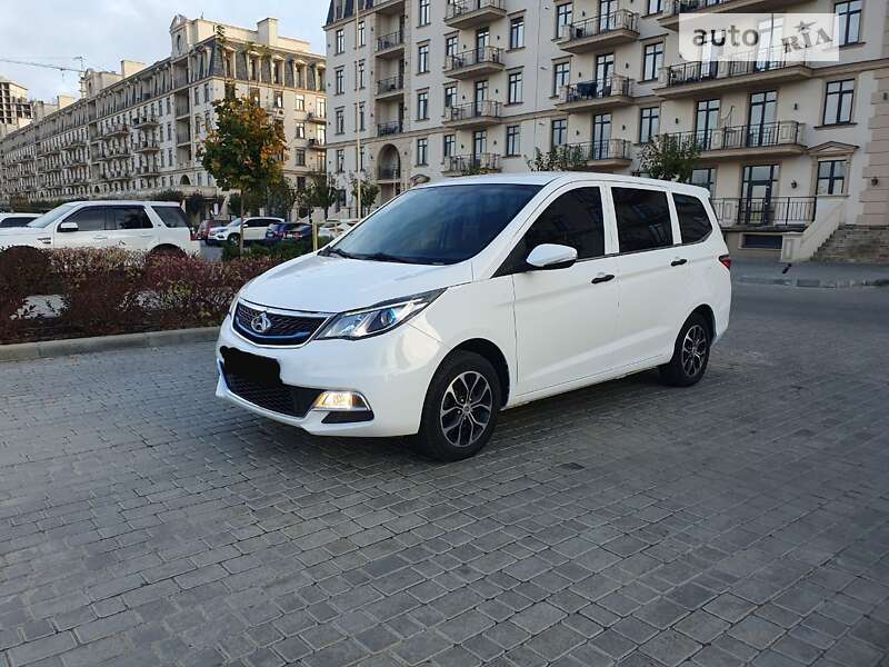 Минивэн Changan Auchan A600EV 2018 в 