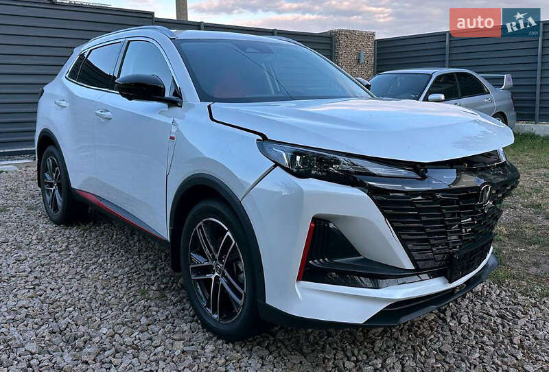 Внедорожник / Кроссовер Changan CS 55 Plus 2023 в 