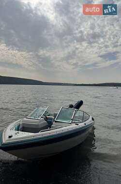 Катер Chaparral 1900 SL 1992 в Хмельницком