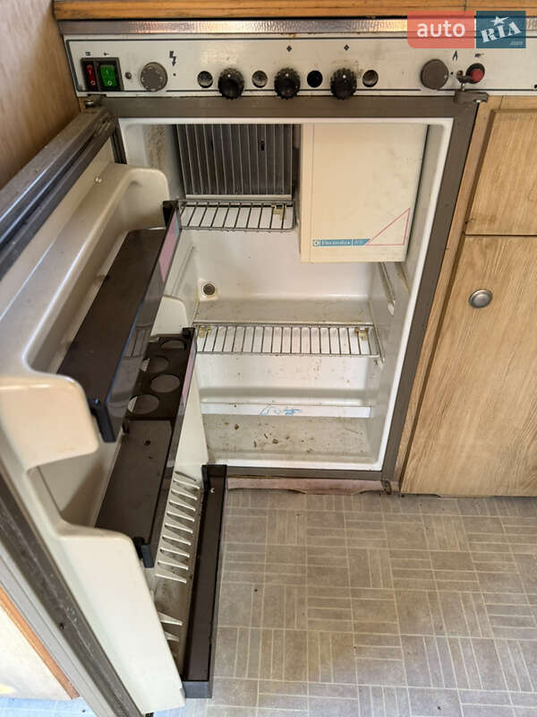 Прицеп дача Chateau 380 1992 в Киеве