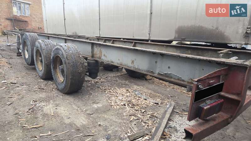 Шасси полуприцеп Chereau C 381 1998 в Ровно фото 2 Шасси полуприцеп Chereau C 381 1998 в Ровно
