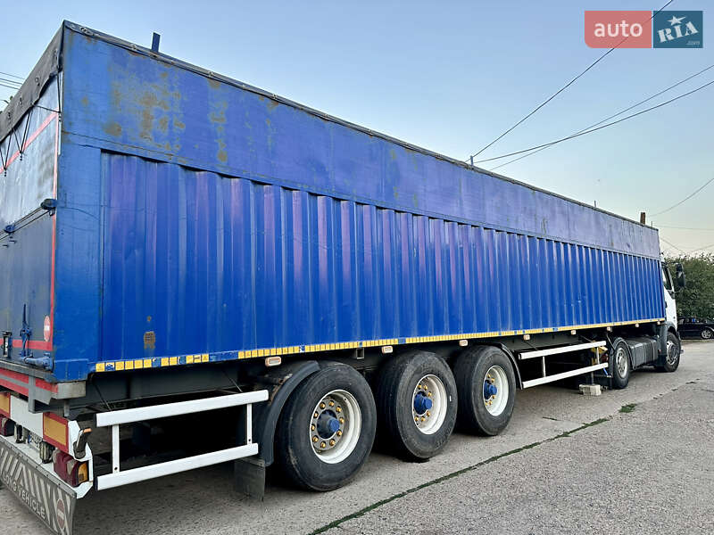 Зерновоз - напівпричіп Chereau C38 2001 в Сараті