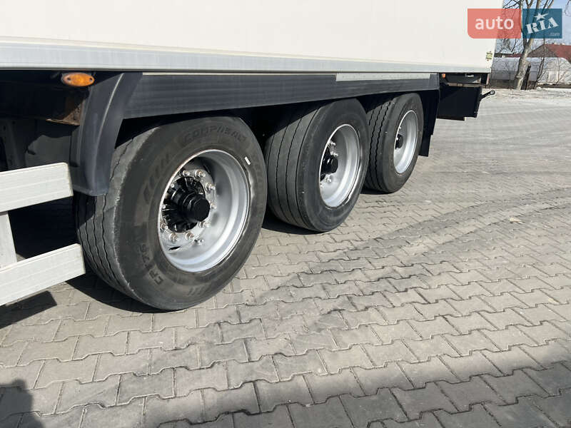 Рефрижератор полуприцеп Chereau Carrier 2008 в Львове