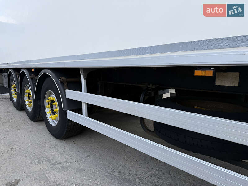 Рефрижератор полуприцеп Chereau CD 382CHB 2006 в Обухове
