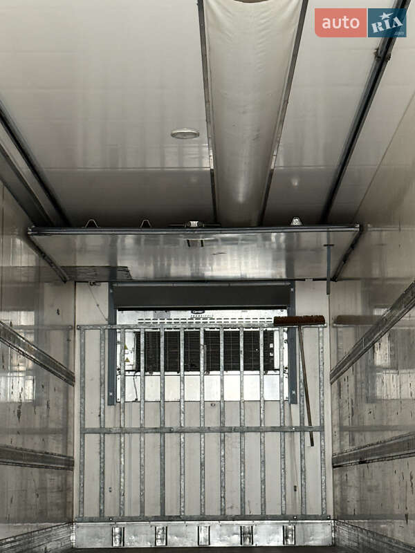 Рефрижератор напівпричіп Chereau CD 382CHB 2008 в Сарнах