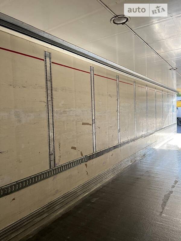 Рефрижератор полуприцеп Chereau CD381HB 2006 в Киеве