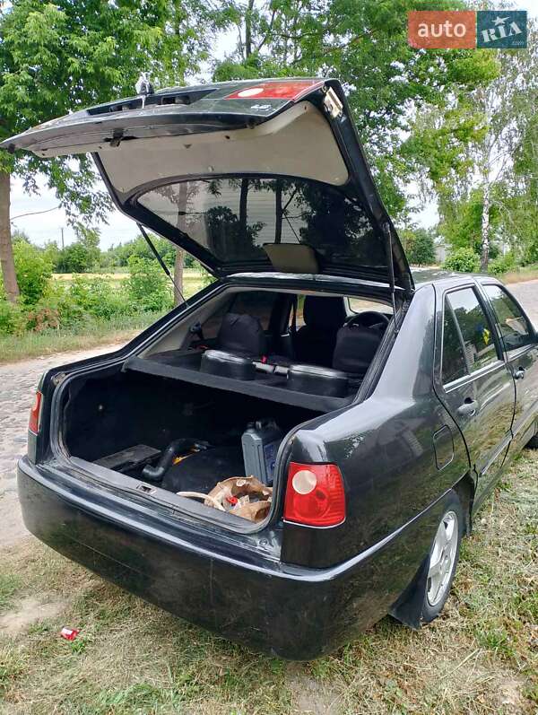 Лифтбек Chery A15 2008 в Дубно
