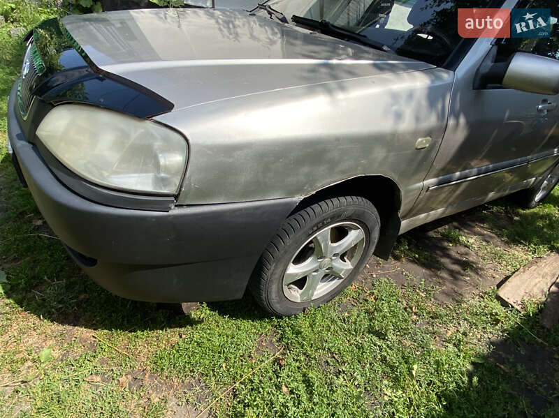Ліфтбек Chery Amulet 2007 в Житомирі