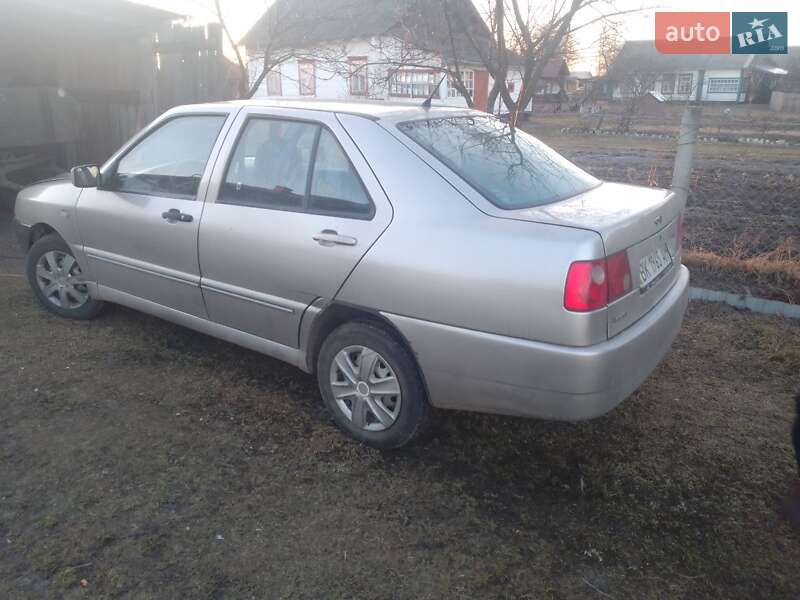 Хэтчбек Chery Amulet 2007 в Рокитном