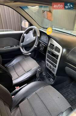 Седан Chery Amulet 2008 в Хусте фото 3 Седан Chery Amulet 2008 в Хусте