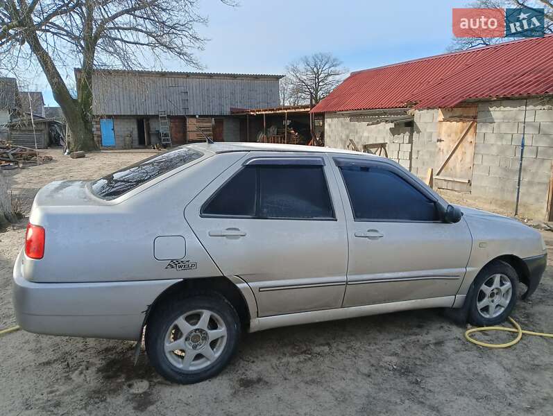 Седан Chery Amulet 2007 в Сарнах