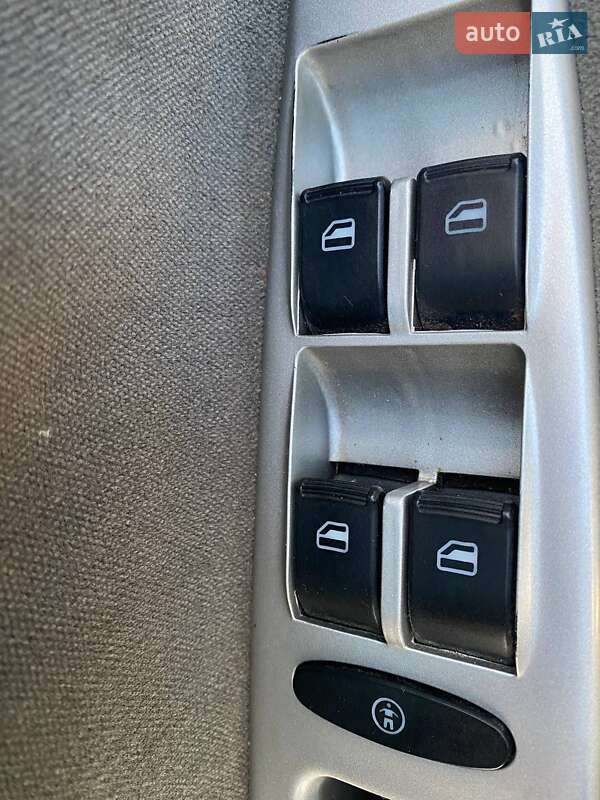 Седан Chery Amulet 2008 в Николаеве фото 3 Седан Chery Amulet 2008 в Николаеве