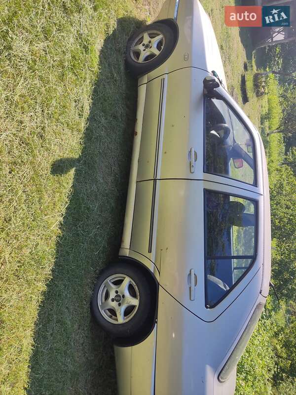 Седан Chery Amulet 2008 в Сарнах