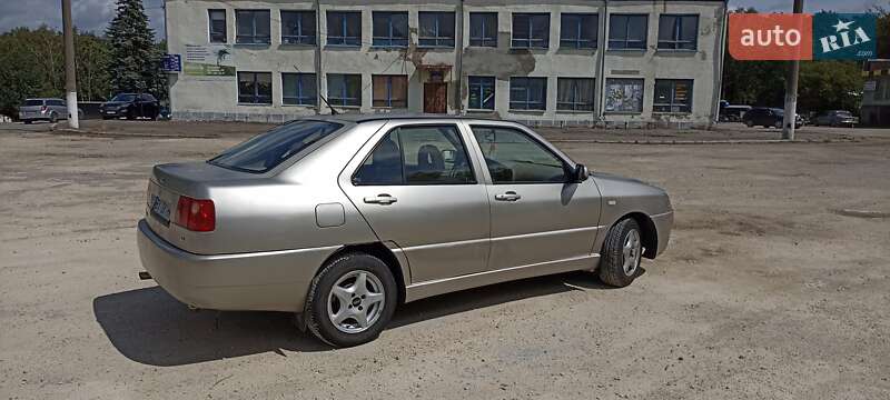Седан Chery Amulet 2007 в Городке