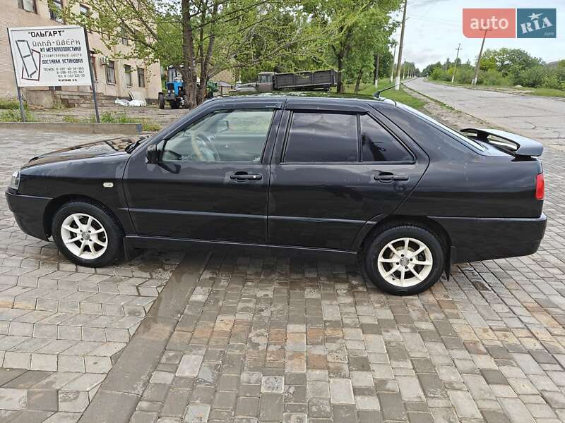 Седан Chery Amulet 2007 в Окнах