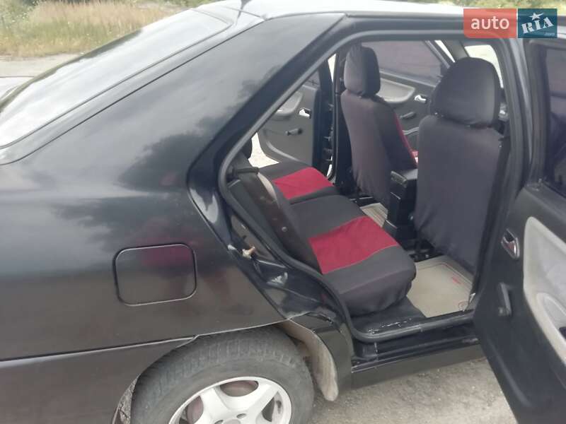 Седан Chery Amulet 2008 в Борщеве