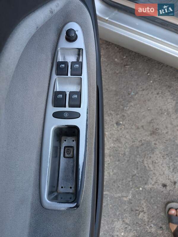 Седан Chery Amulet 2008 в Почаеве фото 26 Седан Chery Amulet 2008 в Почаеве