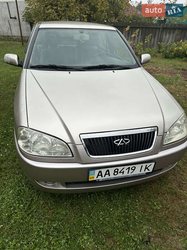 Седан Chery Amulet 2008 в  фото Седан Chery Amulet 2008 в