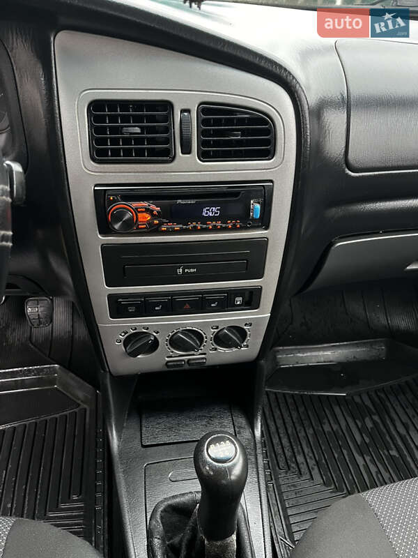 Седан Chery Amulet 2007 в Шепетівці