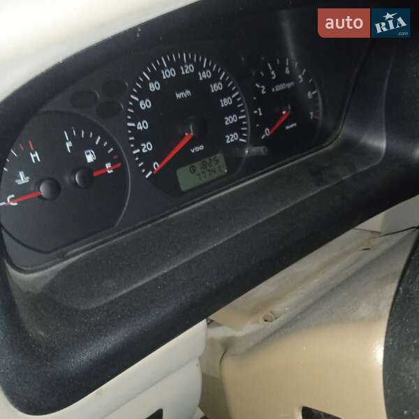 Седан Chery Amulet 2006 в Бурштыне