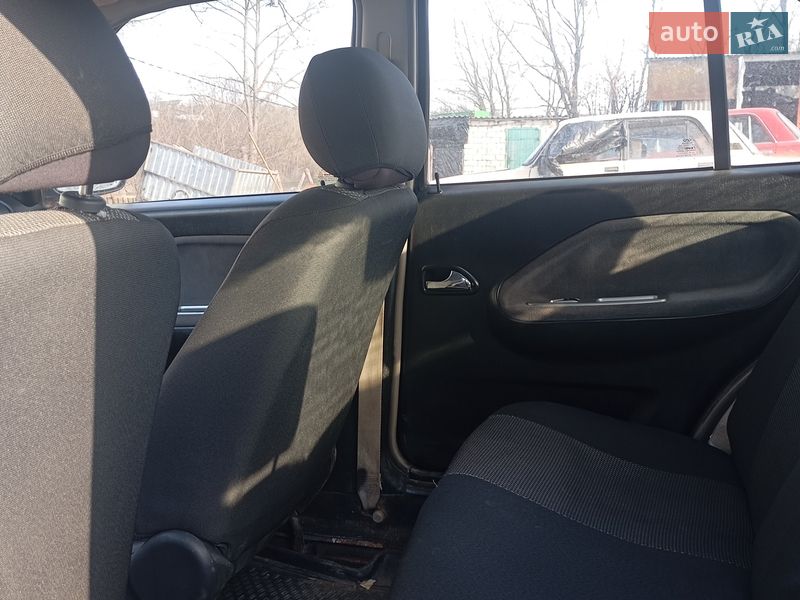 Ліфтбек Chery Amulet 2011 в Тростянці