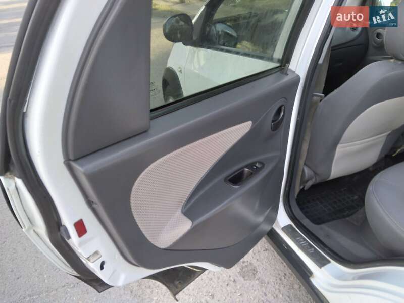 Внедорожник / Кроссовер Chery Beat 2011 в Запорожье