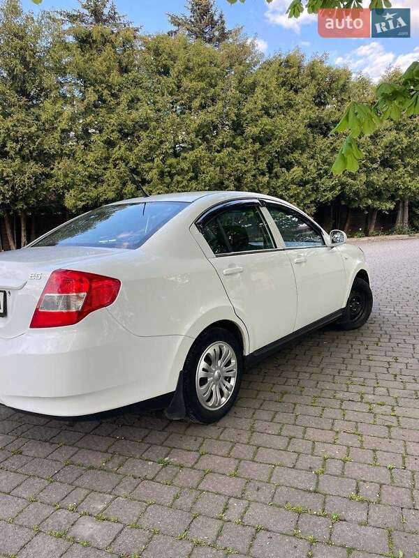 Седан Chery E5 2014 в Калуше