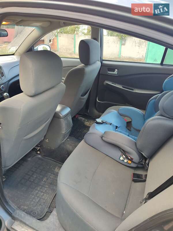 Седан Chery E5 2012 в Калиновке