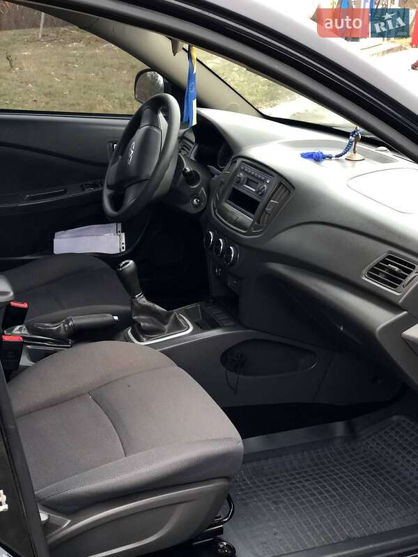 Седан Chery E5 2014 в Радехове