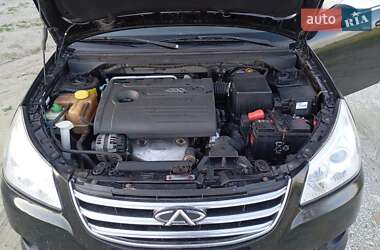 Седан Chery E5 2013 в Будах