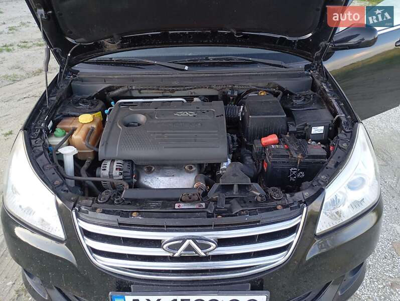 Седан Chery E5 2013 в Будах