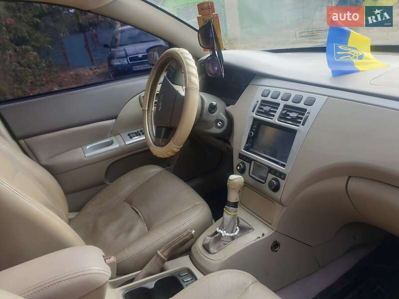 Седан Chery Elara 2008 в Раздельной