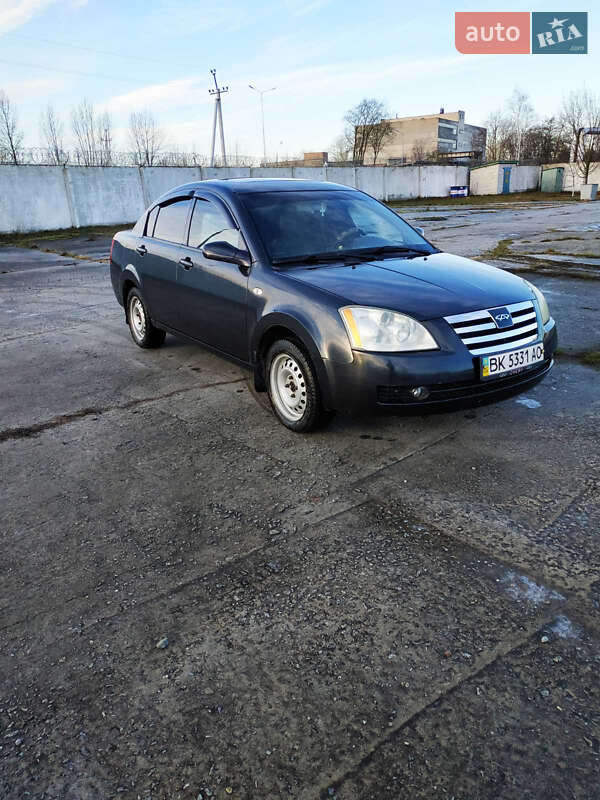 Седан Chery Elara 2007 в Вараші