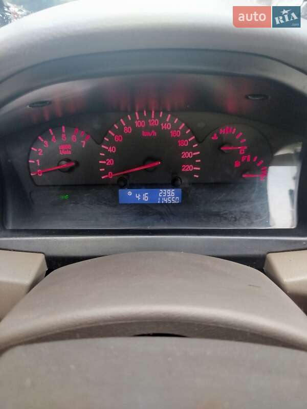 Седан Chery Elara 2011 в 