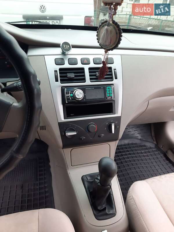 Седан Chery Elara 2007 в Хмельнике