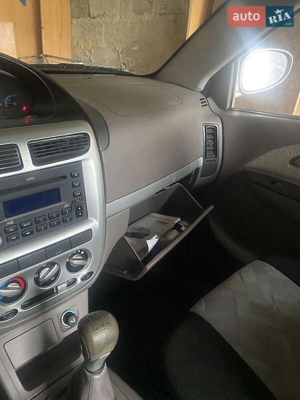 Лифтбек Chery Jaggi 2008 в Ивано-Франковске