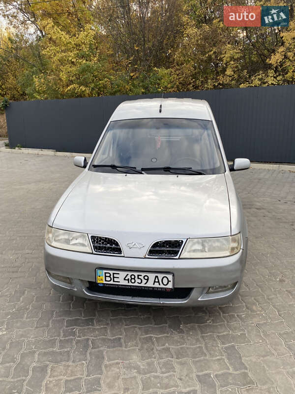 Минивэн Chery Karry 2008 в Николаеве фото 2 Минивэн Chery Karry 2008 в Николаеве