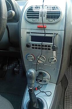 Ліфтбек Chery Kimo 2008 в 