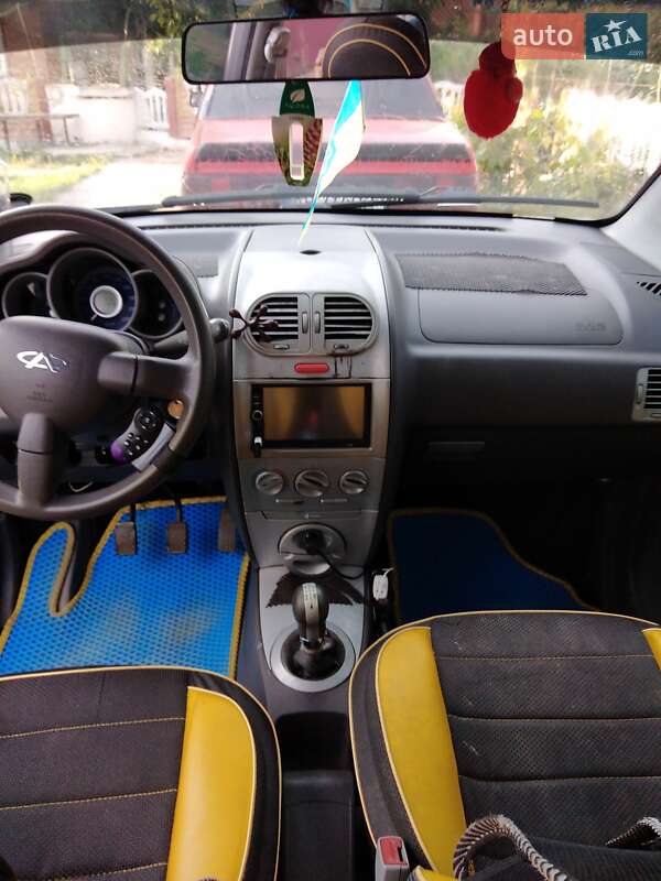 Хэтчбек Chery Kimo 2008 в Тростянце
