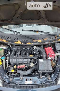 Хэтчбек Chery Kimo 2011 в 