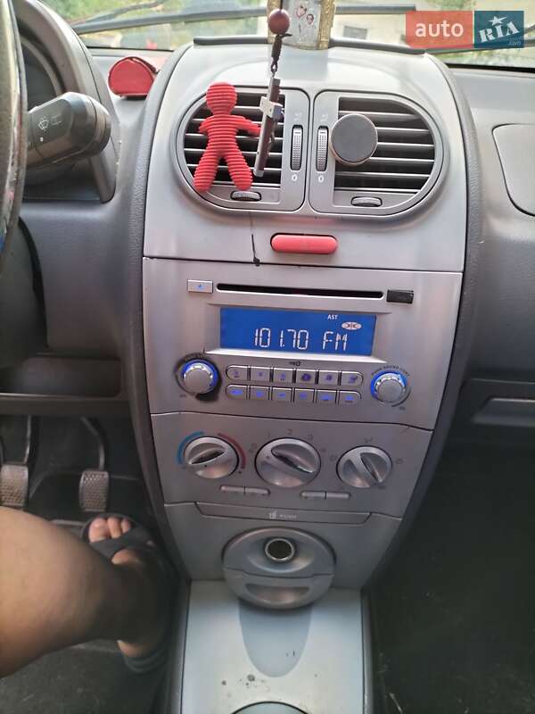 Хэтчбек Chery Kimo 2008 в Рава-Русской