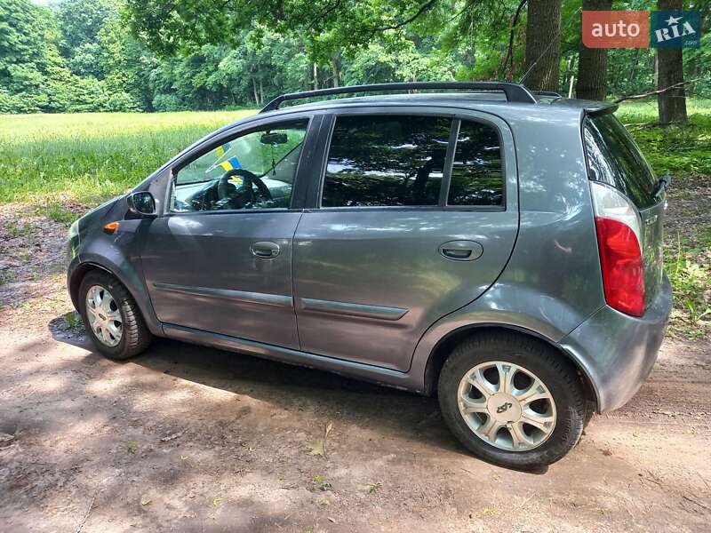 Хэтчбек Chery Kimo 2008 в Знаменке