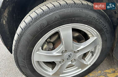 Хэтчбек Chery Kimo 2011 в 