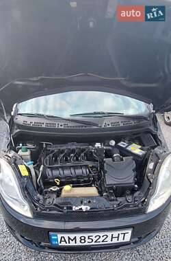 Хэтчбек Chery Kimo 2012 в 