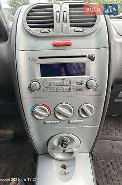 Хэтчбек Chery Kimo 2011 в 
