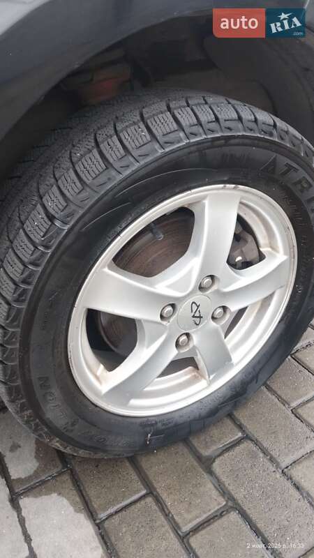 Хэтчбек Chery Kimo 2013 в Ровно