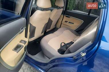 Хэтчбек Chery Kimo 2013 в 