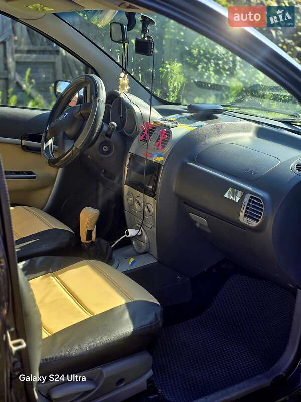 Хэтчбек Chery Kimo 2008 в Радомышле